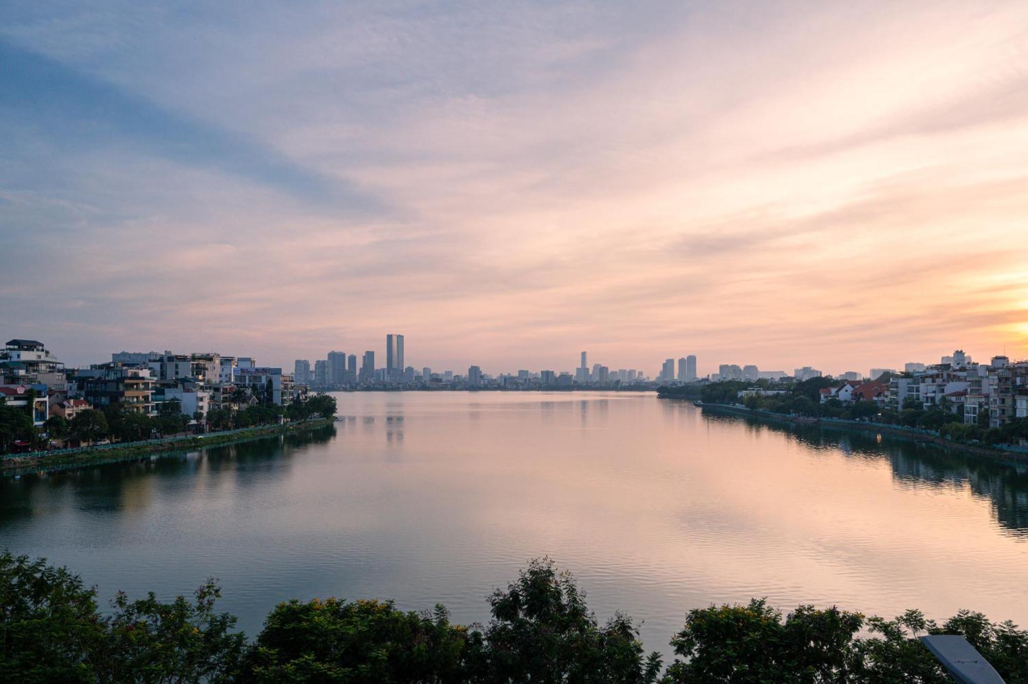 Luxe Paradise Suites Xuan Dieu Ханой Экстерьер фото